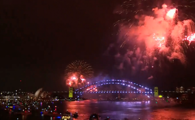 Revelion 2024 în lume. Spectacol fastuos la Burj Khalifa, în Dubai. Focuri de artificii anulate în mai multe orașe din Marea Britanie, din cauza vremii