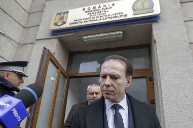 Florin Cîţu, urmărit penal de DNA în dosarul achiziţiei de vaccinuri anti-COVID. E acuzat de complicitate la abuz în serviciu