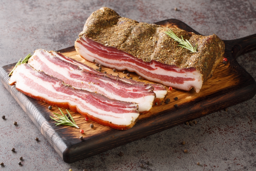 Excepţionalele mezeluri italiene - originea şi secretele preparării lor 6 pancetta