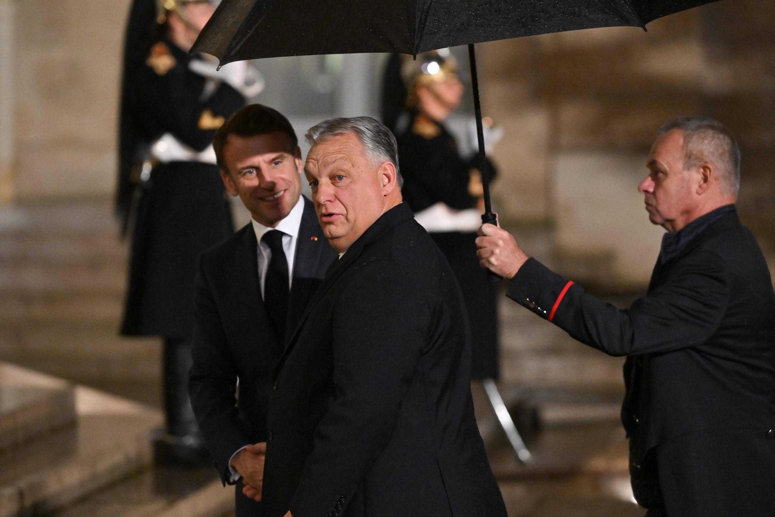 Viktor Orban se opune aderarii Ucrainei la UE din cauza coruptiei.