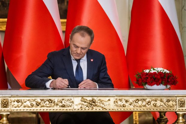 Donald Tusk a depus jurământul şi este noul premier al Poloniei