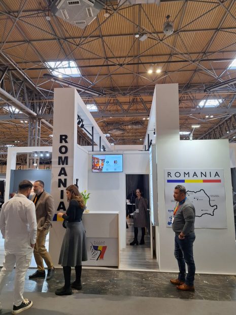 9 firme de mobilier din România au propus noi colecții la târgul internațional January Furniture Show din Birmingham