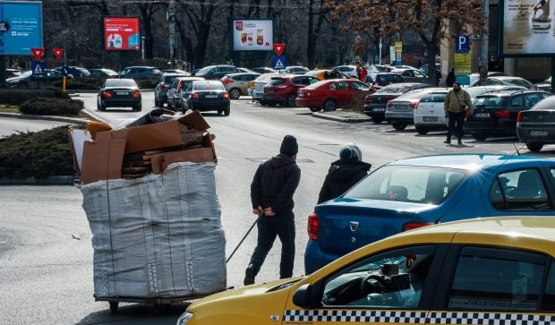 Insecuritatea economică, principalul agent electoral al partidelor populiste. Ce trebuie făcut ca să nu ne cadă în cap „drobul de sare”