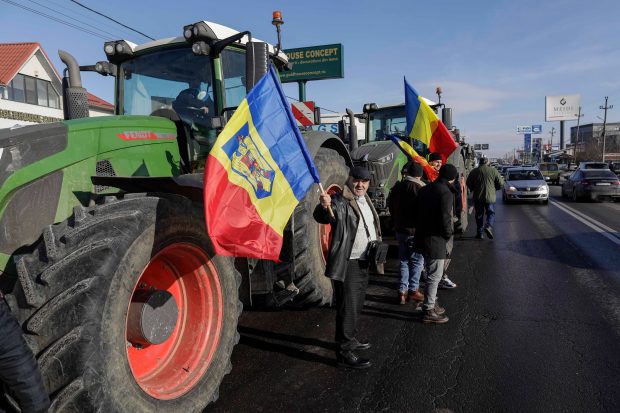 A patra zi de protest al fermierilor și transportatorilor, cu patru runde de discuții la Guvern. Ce au cerut fermierii la Ministerul Agriculturii