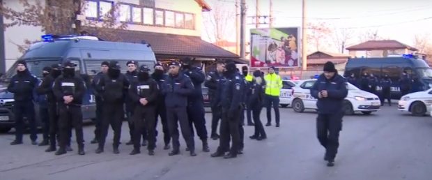 Tensiuni în a doua zi de proteste a fermierilor și transportatorilor. Protestatarii forțează barajele poliției pentru a intra în Capitală