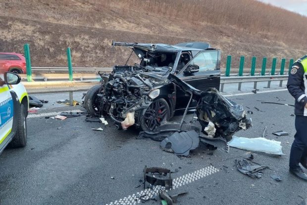 Traficul pe A3, blocat pe un sens de mers, în judeţul Cluj, după un accident în care a murit o persoană