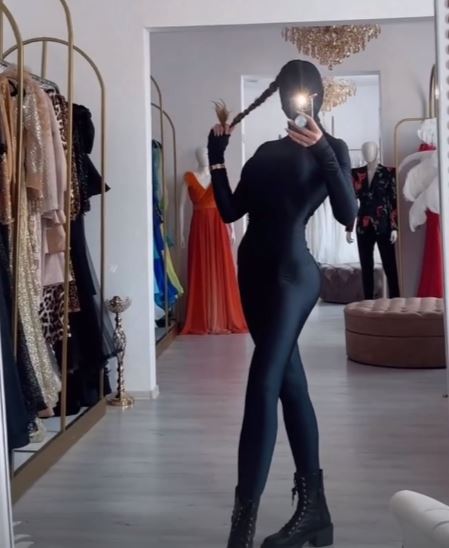 Bianca Drăgușanu a fost fotografiată fără cagulă. Are fața umflată și vânătă, după operația estetică de 7 ore și 11.000 de euro 5 bianca dragusanu cu cagula 4 1