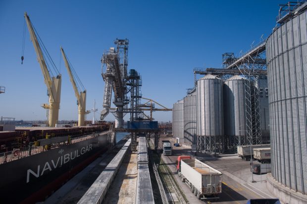 Comisia Europeană a aprobat un fond de 126 de milioane de euro pentru sprijinirea porturilor românești de la Dunăre afectate de război