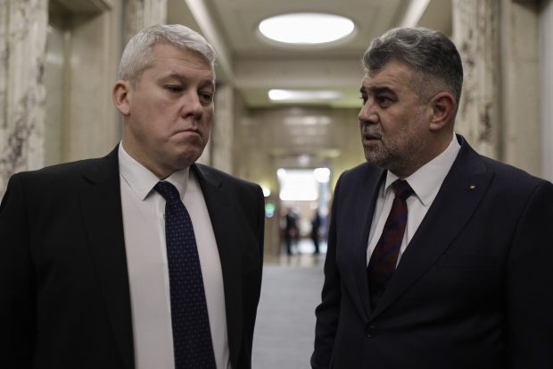 ANALIZĂ. „Air Schengen”, prea mic pentru a fi împărțit de PSD și PNL. Cum și-au făcut strategia de comunicare cele două partide