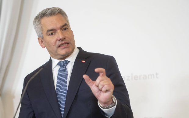 Karl Nehammer, discurs la Congresul PPE de la Bucureşti: „Să vedem cum îmbunătățim Europa”. Nicio precizare despre Schengen