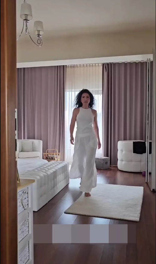 Imagini apartament Carmen Brumă și Mircea Badea