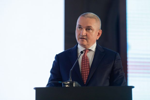 Prime de 720.000 de lei pentru conducerea ASF în anul falimentului Euroins. Câți bani a încasat fostul șef al instituției