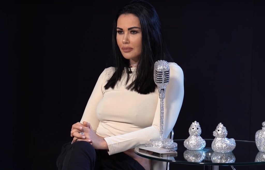 oana zavoranu revine 1 1