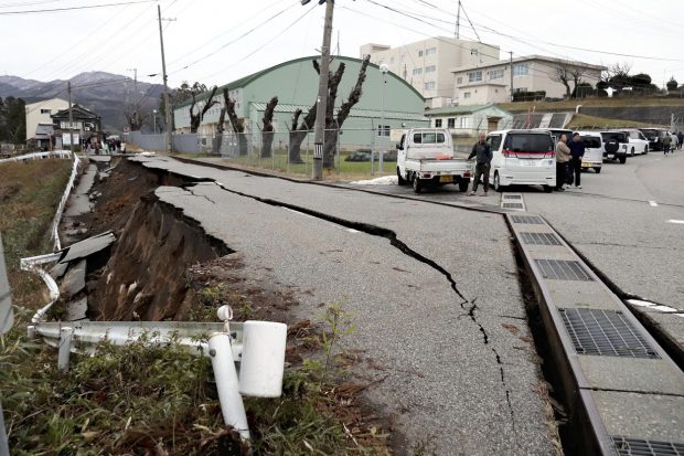 Cutremur cu magnitudinea 7,6 în Japonia, în prima zi a Noului An. Un tsunami de un metru înălțime a lovit pe coasta Mării Japoniei