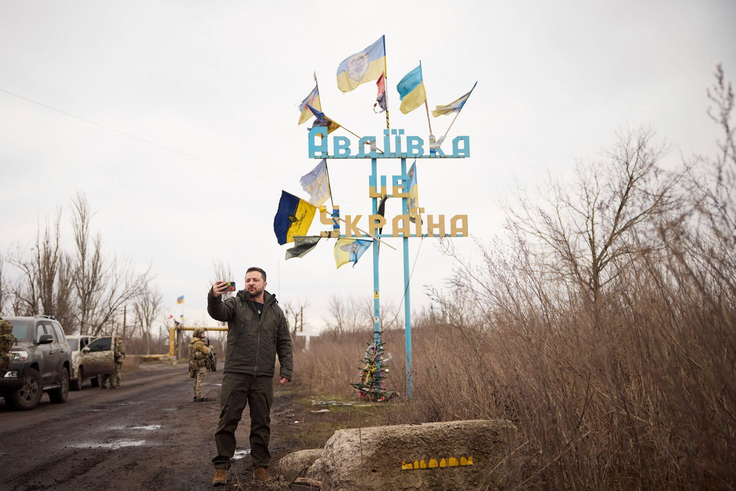 Zelenski A Emis Un Decret Cu Regiunile Din Rusia Locuite în Mod „istoric” De Ucraineni, Acuzând Moscova Că „distruge Identitatea Lor Națională” Zelenski A Emis Un Decret Cu Regiunile Din Rusia Locuite în Mod „istoric” De Ucraineni, Acuzând Moscova Că „distruge Identitatea Lor Națională”