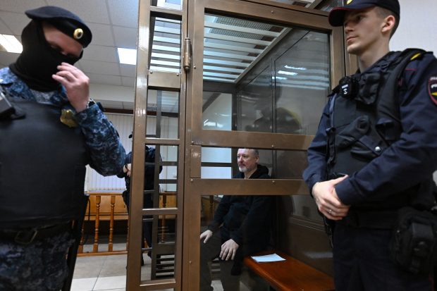 Naționalistul rus Igor Ghirkin, care i-a condus pe separatișii din Donețk, riscă 5 ani de închisoare. El a spus că Putin este „un ratat și un laș”
