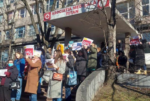 Proteste ale medicilor de familie în București, dar și în alte orașe din țară. Cabinetele ar putea fi închise, spun medicii