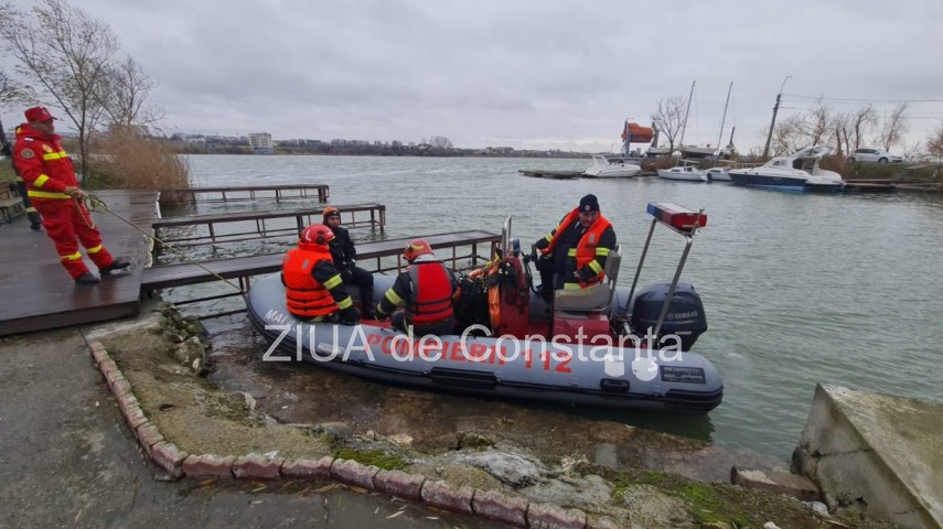Doi pescari constănțeni au dispărut pe lacul Siutghiol și sunt căutați de scafandri Doi pescari constănțeni au dispărut pe lacul Siutghiol și sunt căutați de scafandri
