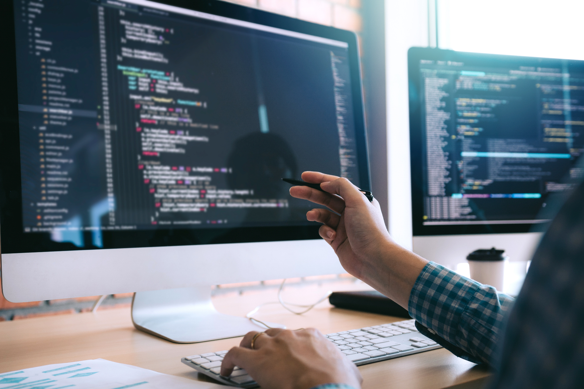 O companie globală de software cu o puternică filială în România va plăti 220 de milioane de dolari pentru închiderea unui dosar de corupție în SUA. Pe cine este acuzată că a mituit