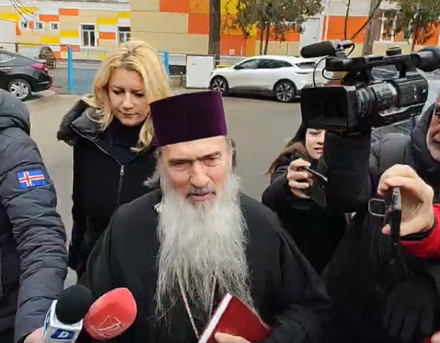 ÎPS Teodosie, audiat la DNA Constanța în dosarul de cumpărare de influență. „Dacă mă mai cheamă, vin, deși nu prea am de ce”