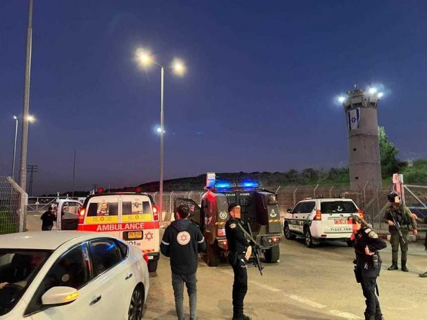 O fetiță palestiniană de 3 ani, ucisă din greșeală de poliția israeliană care a deschis focul asupra unei mașini la un punct de trecere