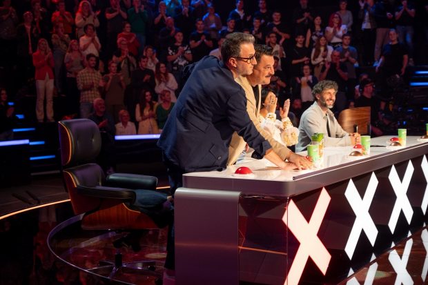 „Românii au talent” 2024. Andi Moisescu, uimit de talentul Violetei Buzatu, căreia i-a dat Golden Buzz: „Ești un fenomen! Ești dincolo de artist”