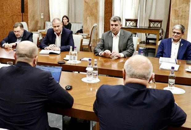 Negocieri eșuate între premierul Ciolacu, SANITAS și Solidaritatea Sanitară. „Oferta guvernului, inferioară ultimei propuneri”