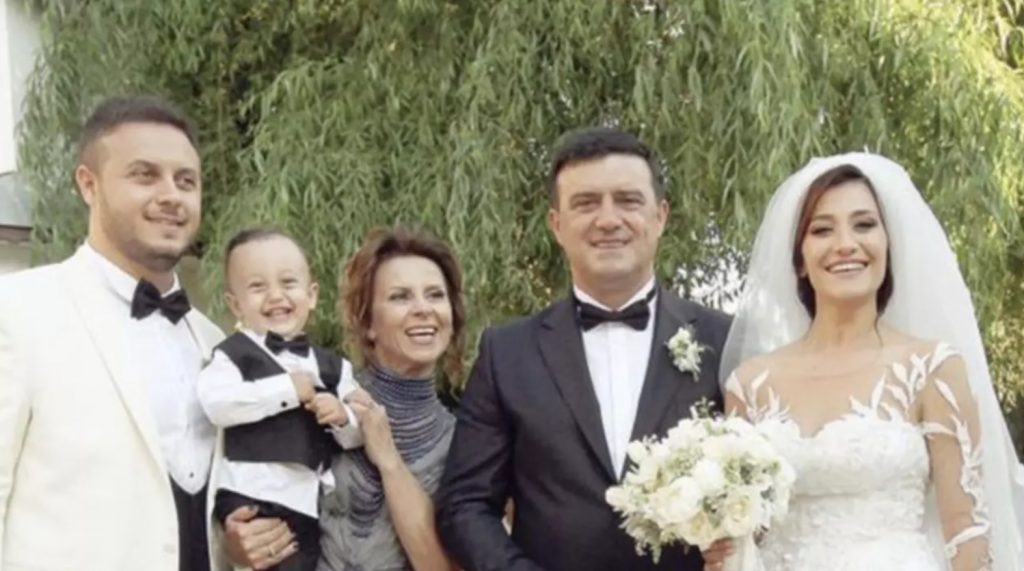 gabi badalau claudia patrascanu si mama lui