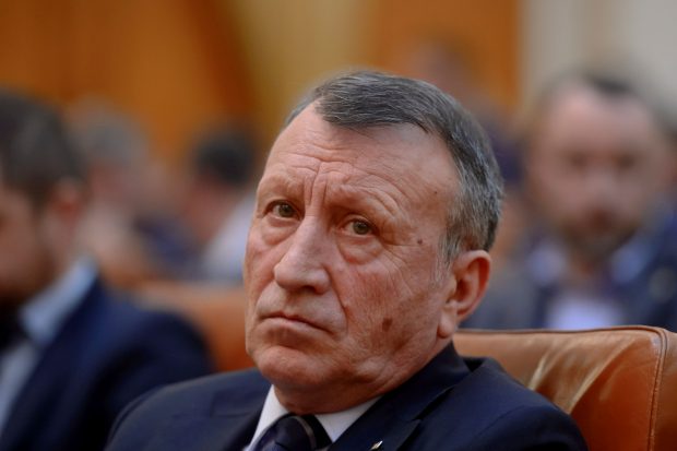 Șeful APIA, demis de ministrul PSD al agriculturii. Liberalul, acuzat că a blocat subvenția pentru firme apropiate lui Paul Stănescu