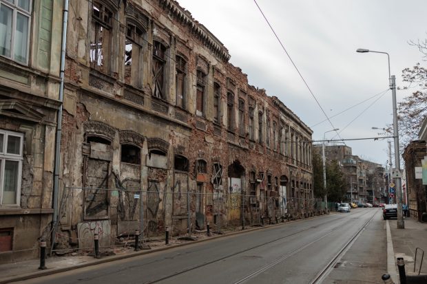 Încep lucrările la Hanul Solacolu, la 165 de ani de la construcție și 24 de când a fost evacuat ultimul chiriaș