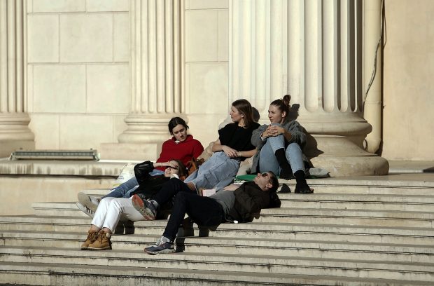 Temperaturi „mai ridicate decât cele normale”, până la mijlocul lunii martie. Prognoza meteo pentru următoarea lună