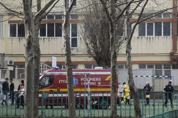 25 de elevi de la Liceul Tehnic Dimitrie Leonida din București au ajuns la spital, după ce un alt elev a dat cu spray lacrimogen