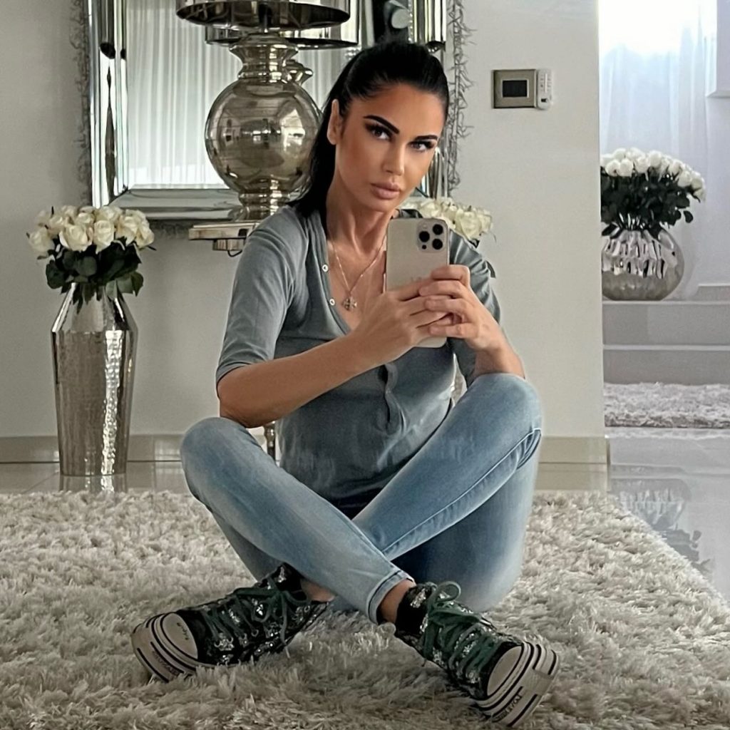 oana zavoranu imagini casa 1