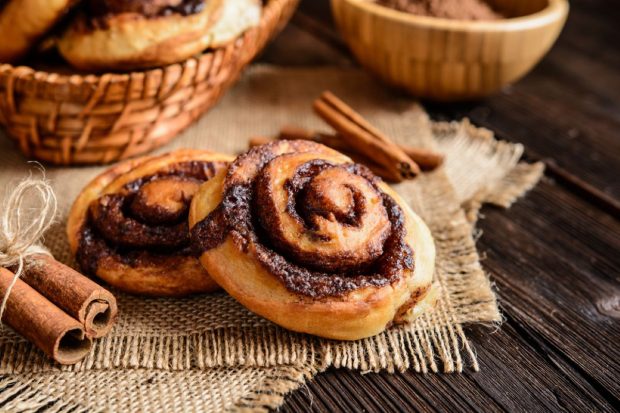Cum să prepari rulouri cu scorțișoară sau cinnamon rolls