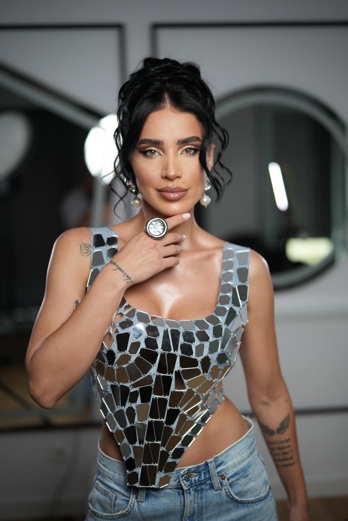 adelina pestritu 2 1