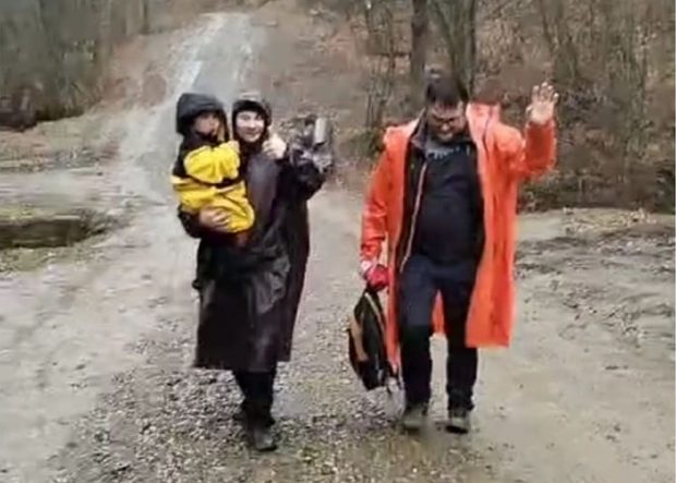 Unde a fost găsit copilul de doi ani din Botoșani după mai bine de 24 de ore de căutări. Precizările Poliției