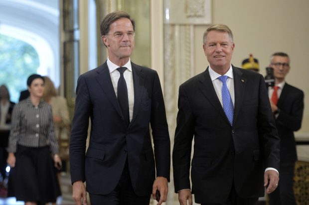 „Este un om minunat. Am lucrat bine aproape mereu”. Mark Rutte, prima reacție publică despre Klaus Iohannis, contracandidatul său la șefia NATO