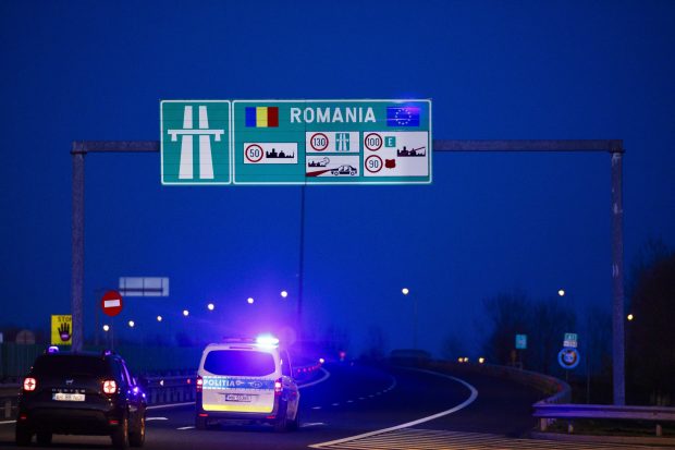 Proiect de lege: condamnații fugari, puși să-și plătească extrădarea. Ciolacu: „Vrem să îi punem să plătească în plus”