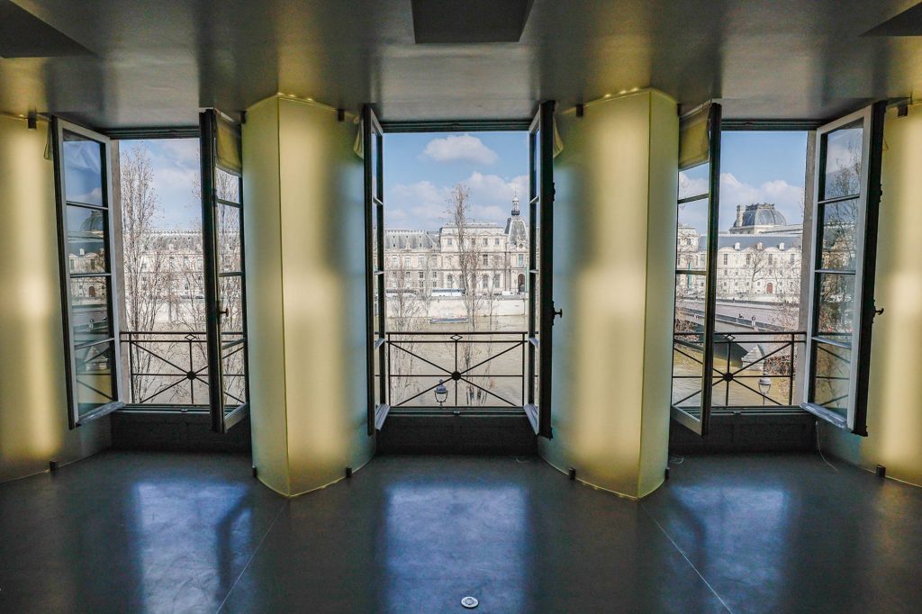 Imagini cu apartamentul din Franța al lui Karl Lagerfeld. Locuința de lux a fost vândută cu 10 milioane de euro 2 karl lagerfeld imagini apartament 1
