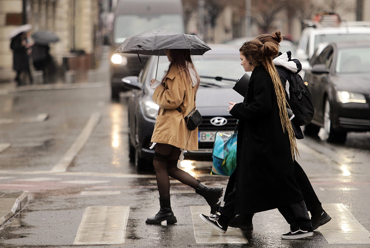 Prognoza meteo pentru următoarele două săptămâni. Temperaturile scad din nou, anunță meteorologii