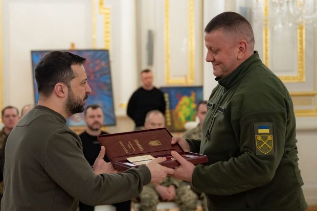 Generalul Valeri Zalujnîi a fost numit de Zelenski ambasador al Ucrainei în Marea Britanie