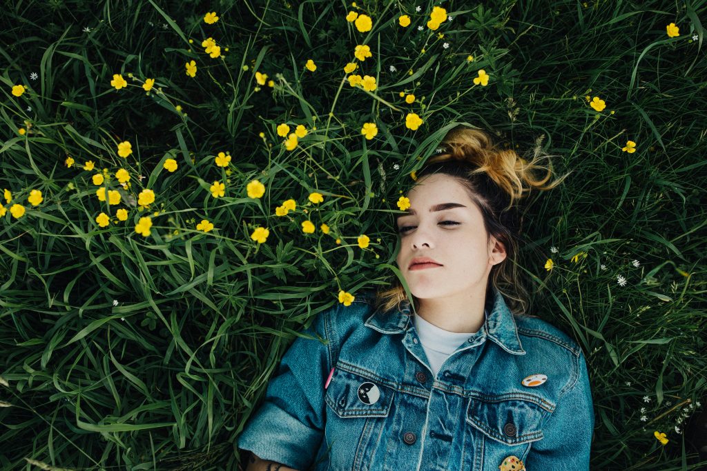 Geci de primăvară la modă și practice pentru femei 2024 1 wes hicks 3vumggmuvpc unsplash
