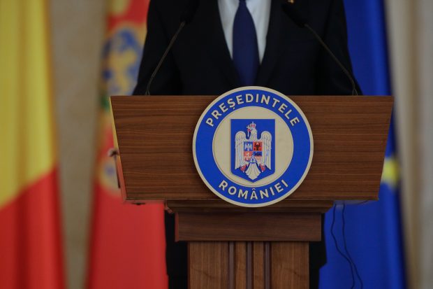 Sondaj – pe cine ar vota românii preşedinte al României. Mircea Geoană, câștigător în două scenarii