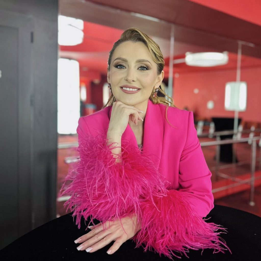 alina sorescu 6