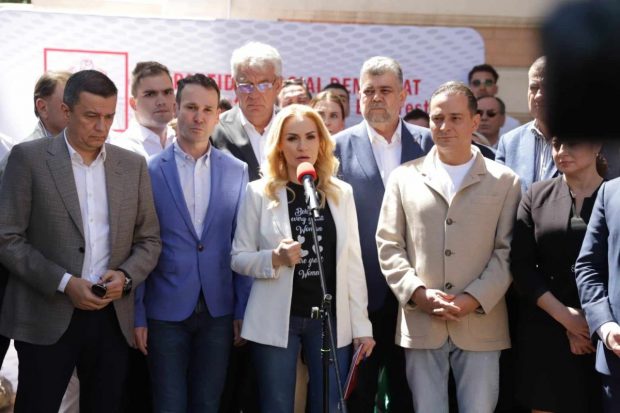 Gabriela Firea și-a depus candidatura pentru Primăria Capitalei. Ciolacu: „Cred că s-au terminat poveştile de supărări între noi”