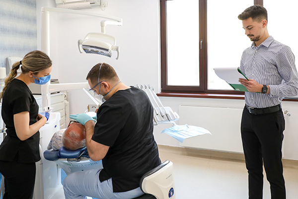 Cum ajută tehnologia PRGF în tratamentul cu dinți ficși?