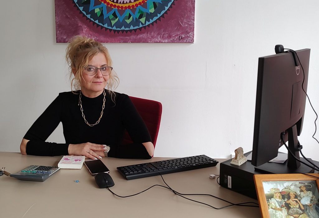 crina dumitrescu