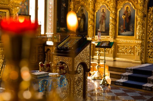  Semnificații, tradiții și obiceiuri care unesc credința creștină și memoria strămoșilor - Descoperă semnificația spirituală și ritualurile unice ale acestei zile speciale după Paște