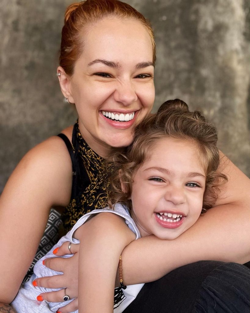 feli si nora luna