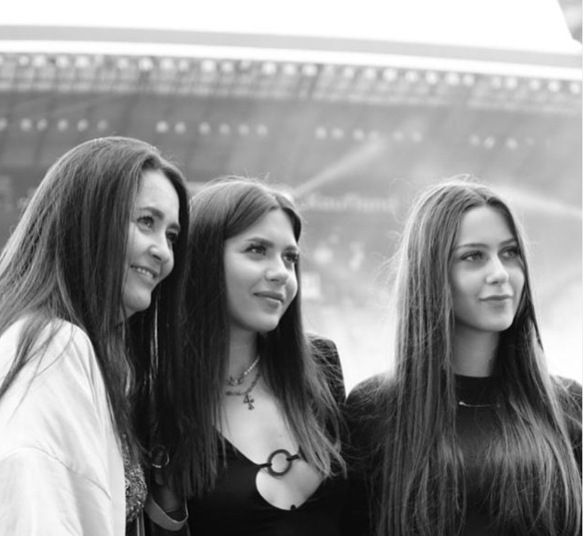 Emma, fiica lui Ilie Năstase și a Amaliei, admisă la facultatea unde au studiat prințul William și Kate Middleton: „A avut de susținut 19 examene” 7 fetele lui ilie nastase cu amalia